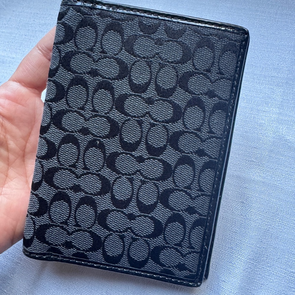 Coach Passport Wallet Black Signature C Jacquard Y2K allover monogram grey black